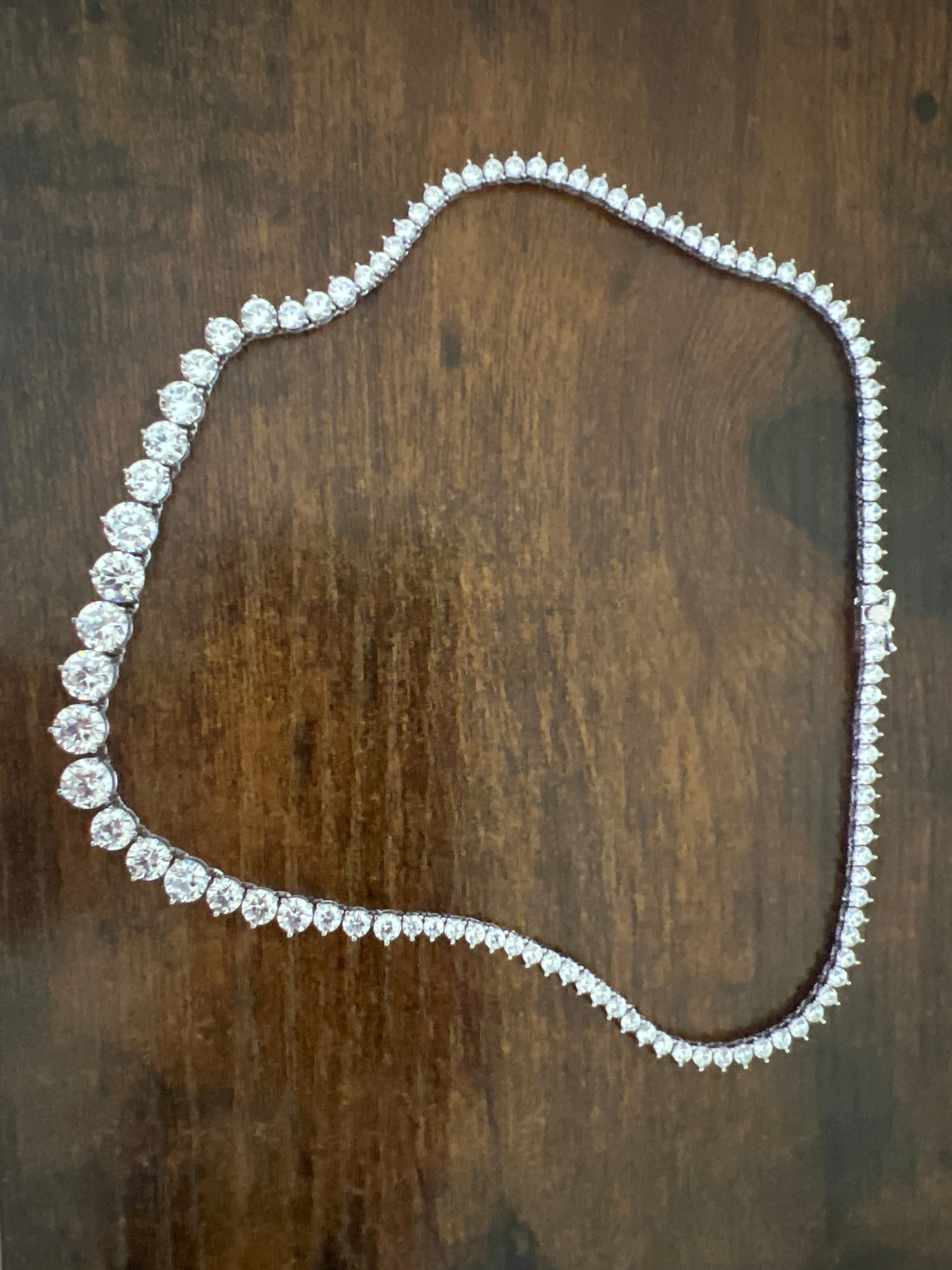 Gradual Diamond Necklace