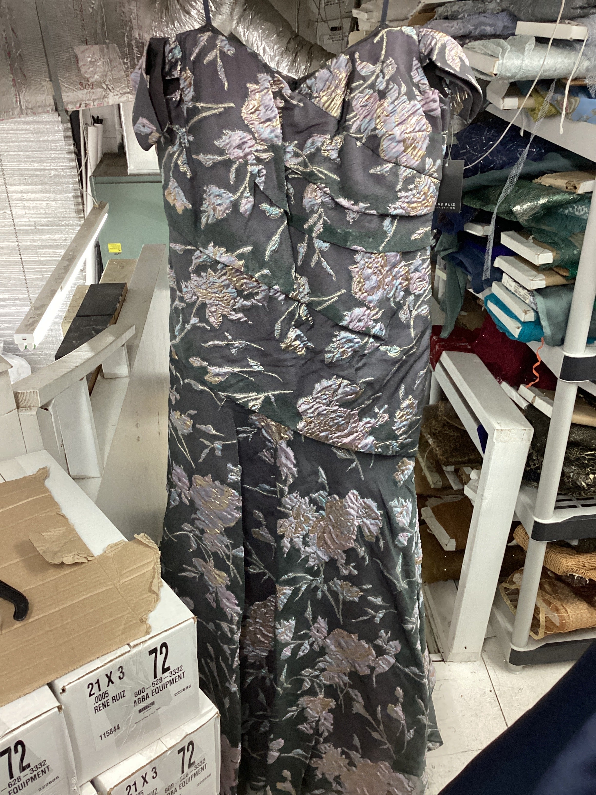 L2405X Rene Ruiz Collection